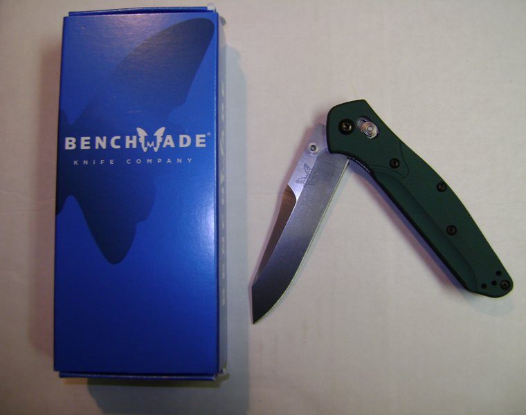 Benchmade knives package